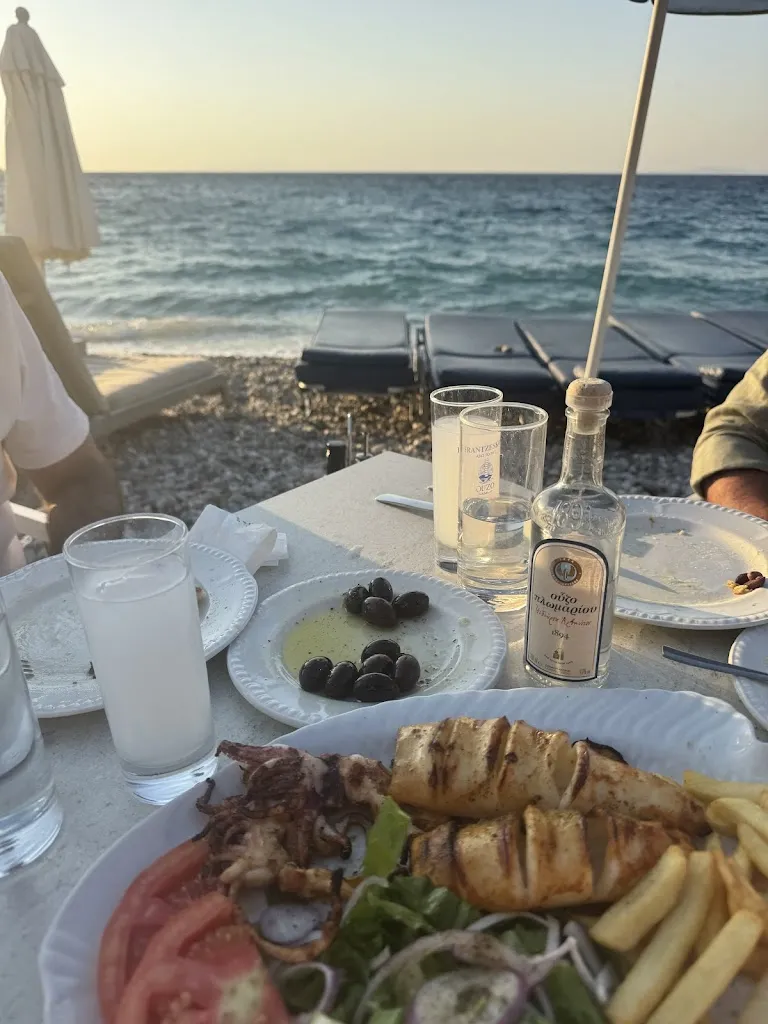 Zeynep Bilun Solukçu_Meltemi Restaurant_Samos_review
