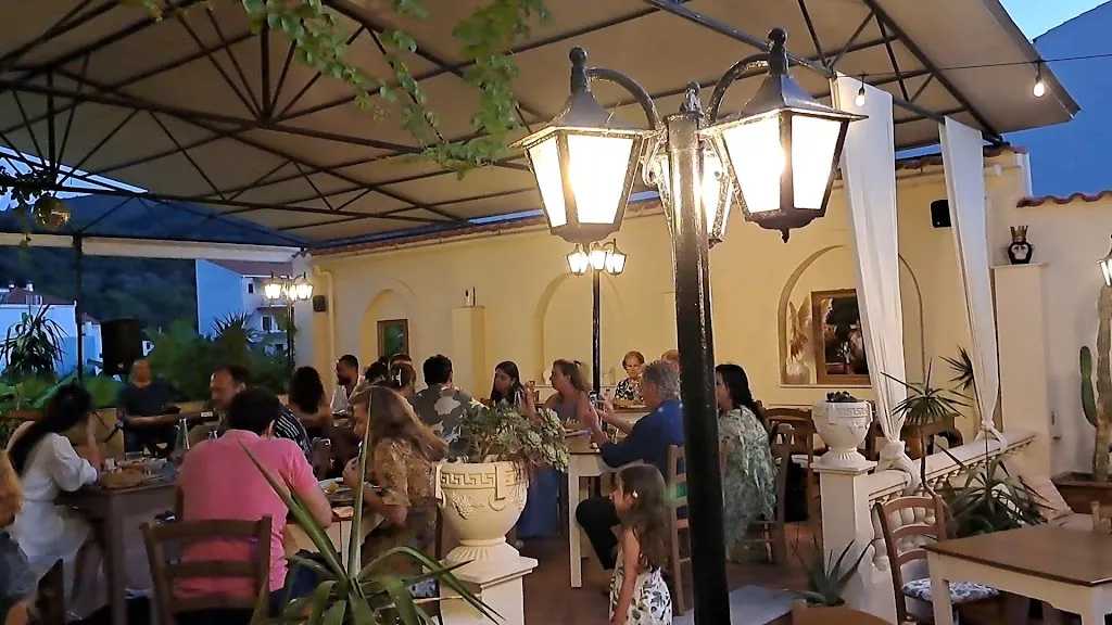 Avli_Samos_slider_image_2