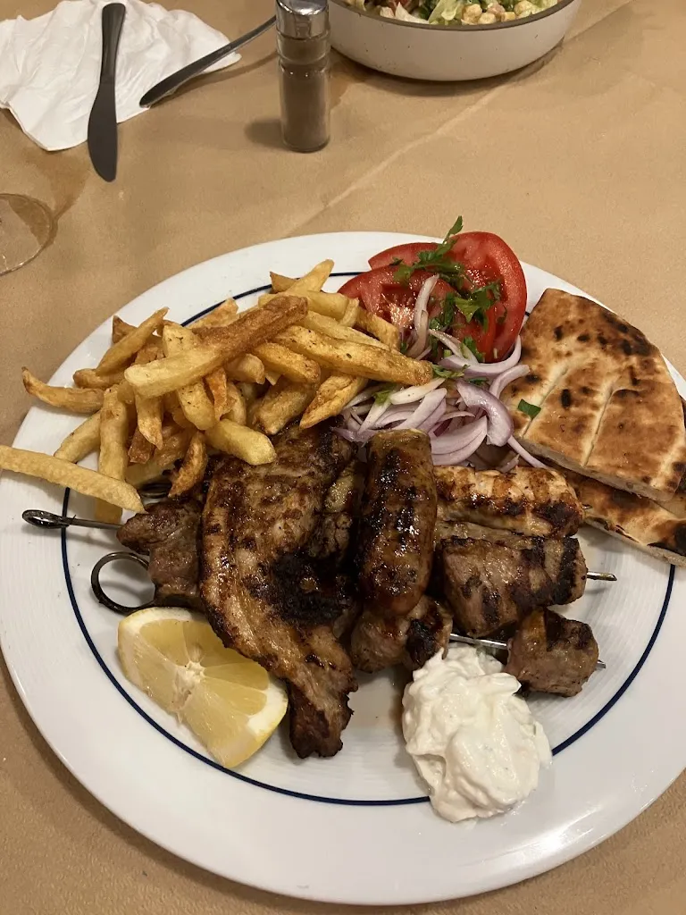 Jan Le-Flay Williams_Dionyssos_Samos_review