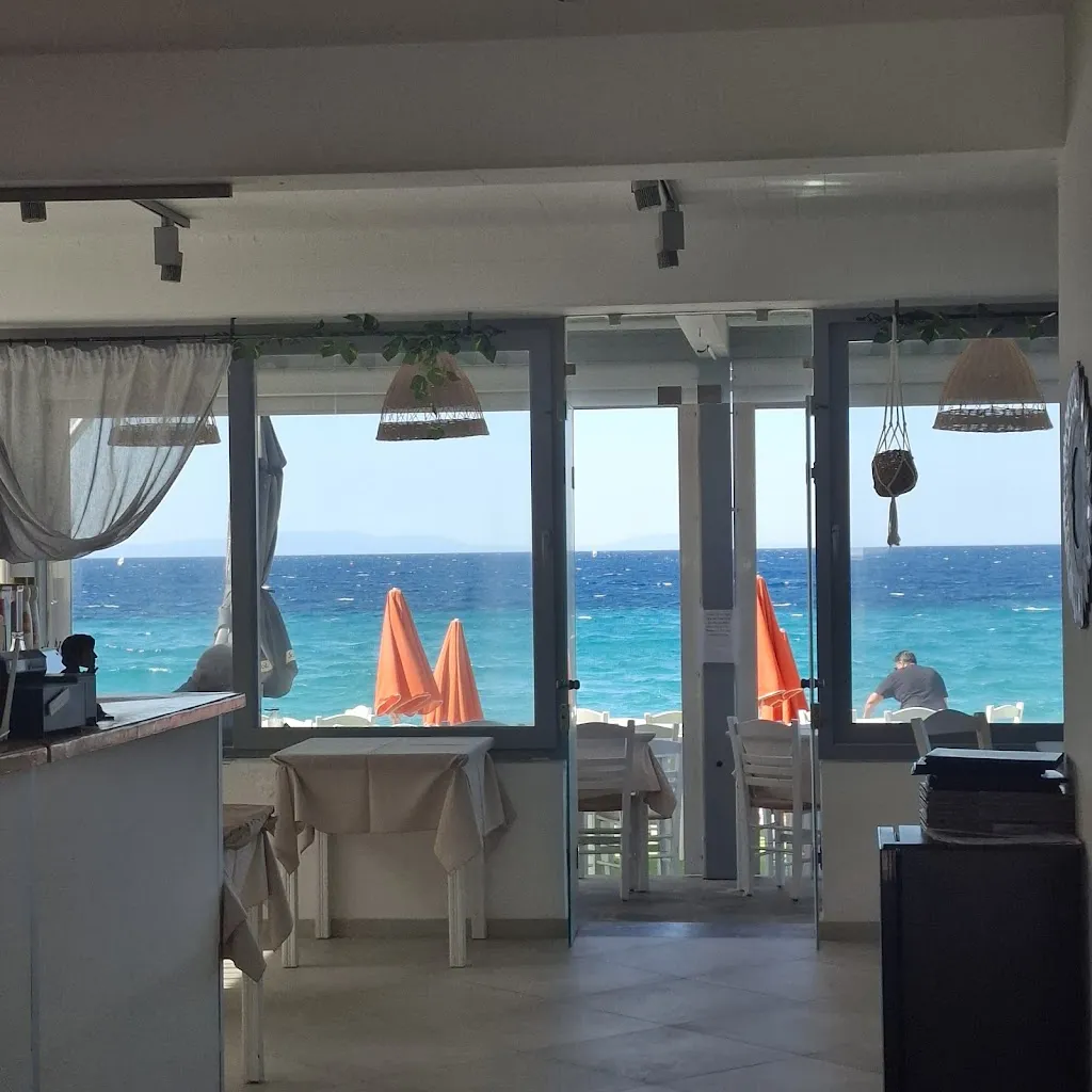 Freda Louizos_Dionyssos_Samos_review