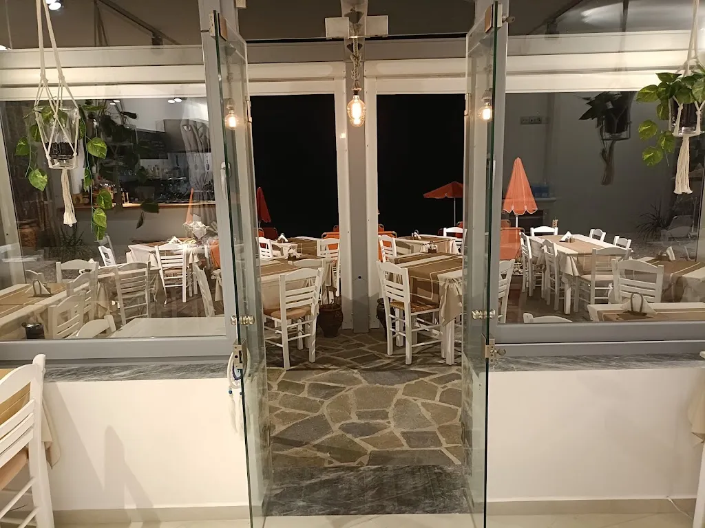Dionyssos restaurant in Samos