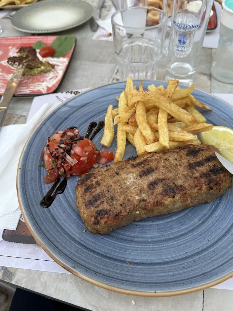 Ozgur Cirak_ZAKORE BBQ_Samos_review