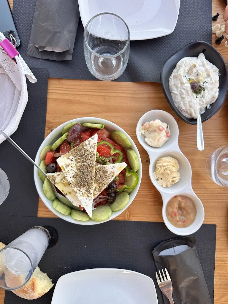 Akrogiali Restaurant_Samos_slider_image_3