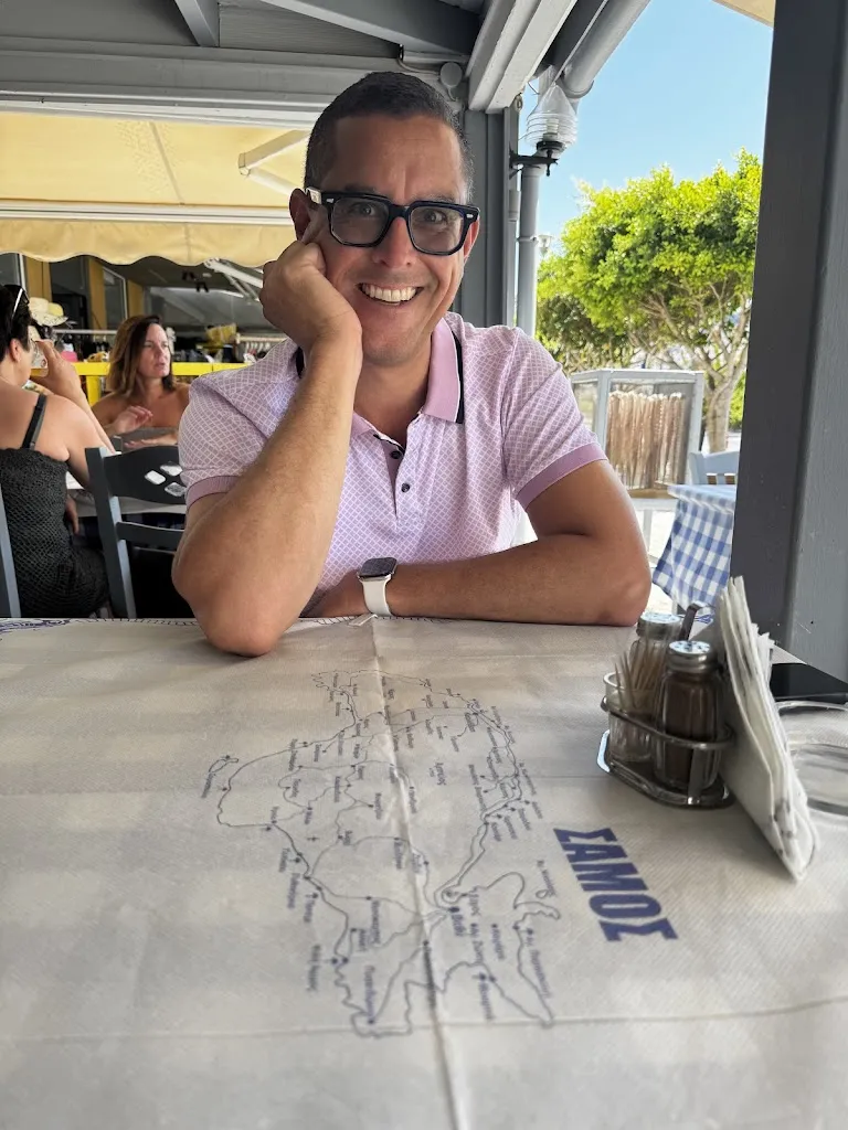 Clémence Marseille_Ζεν Σάμος_Samos_review