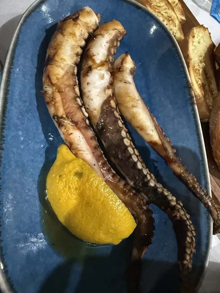 Paola_Glaros Seaside Restaurant Samos_Samos_review