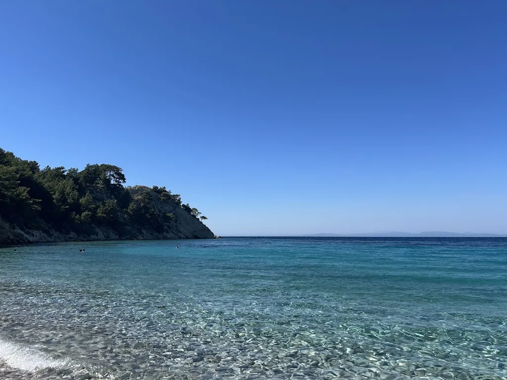 Binnur Demirayak_Andreas Place_Samos_review