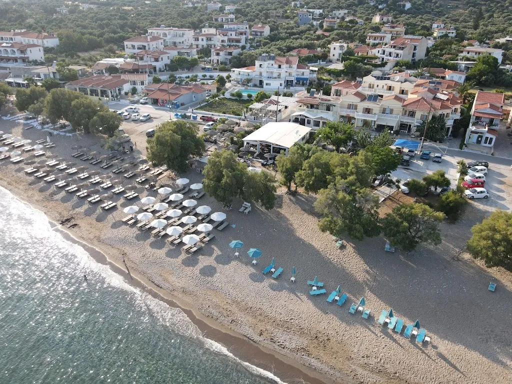 Kim Gaarsdahl_Flavour Beach Bar Restaurant Kampos_Samos_review