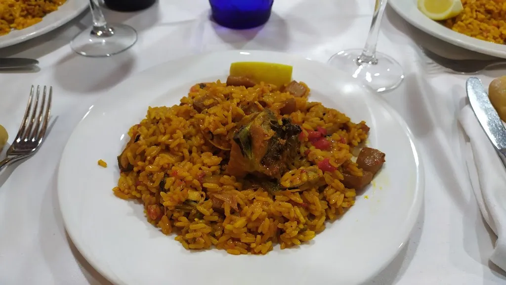 Menu_Hotel Restaurante El Jardín_Aldea del Fresno_image_3