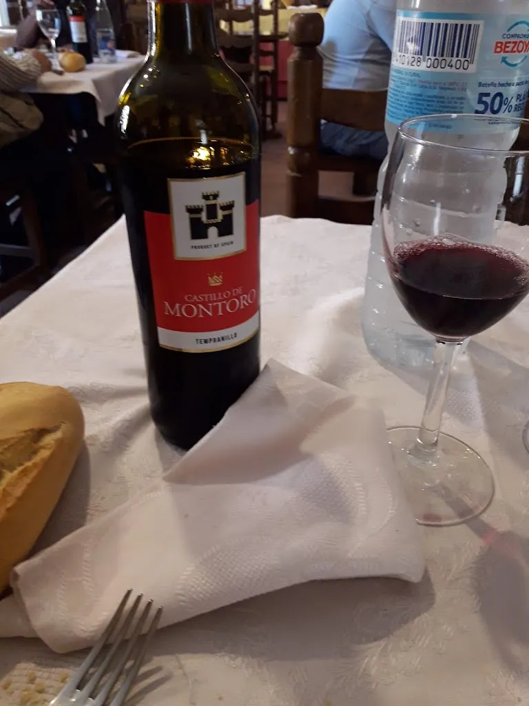 Menu_Hotel Restaurante El Jardín_Aldea del Fresno_image_8