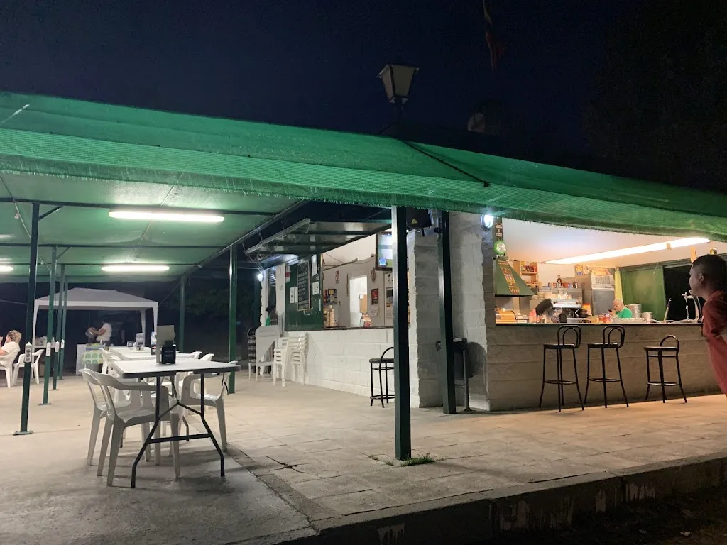 Kiosko Verde restaurant in Aldea del Fresno