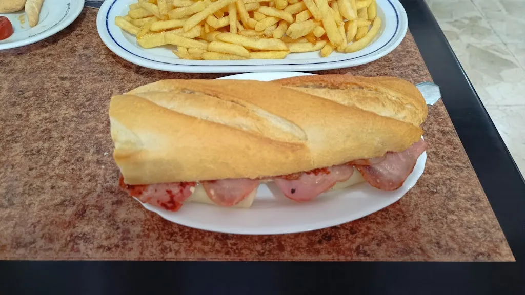 Bar El Barril_Aldea del Fresno_slider_image_2