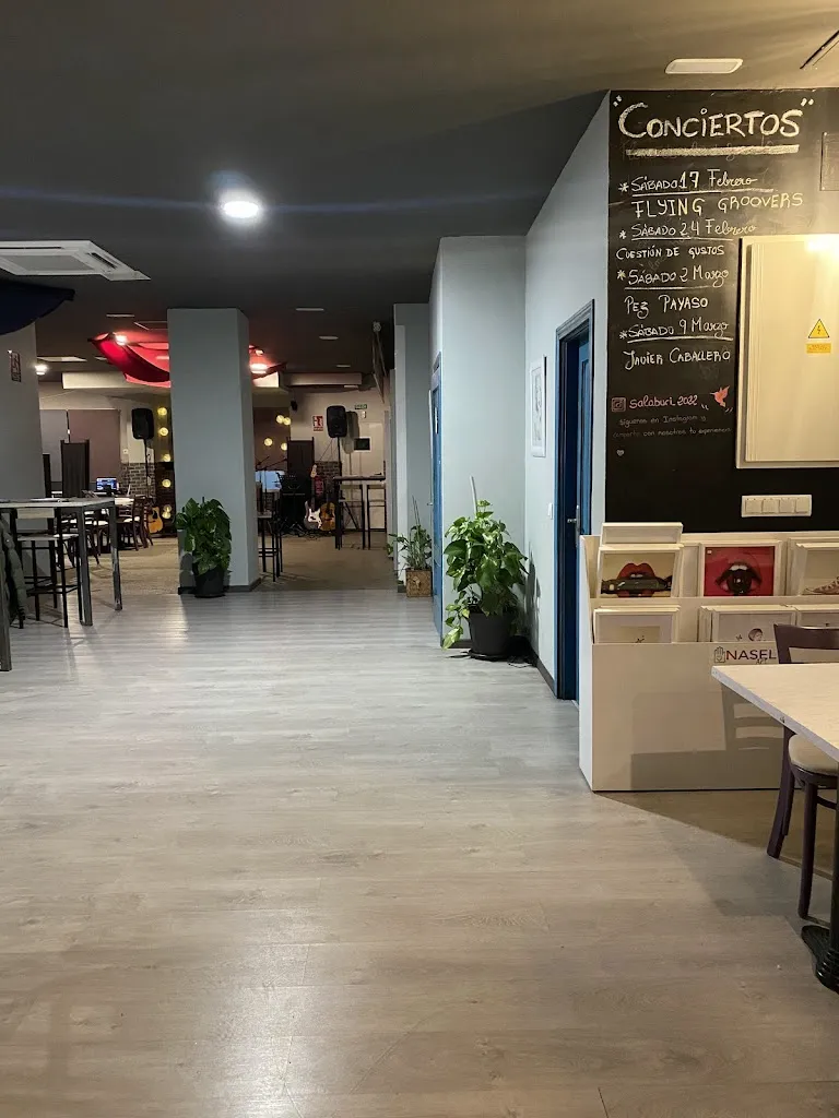 Silvia T_Salaburi_Alpedrete_review