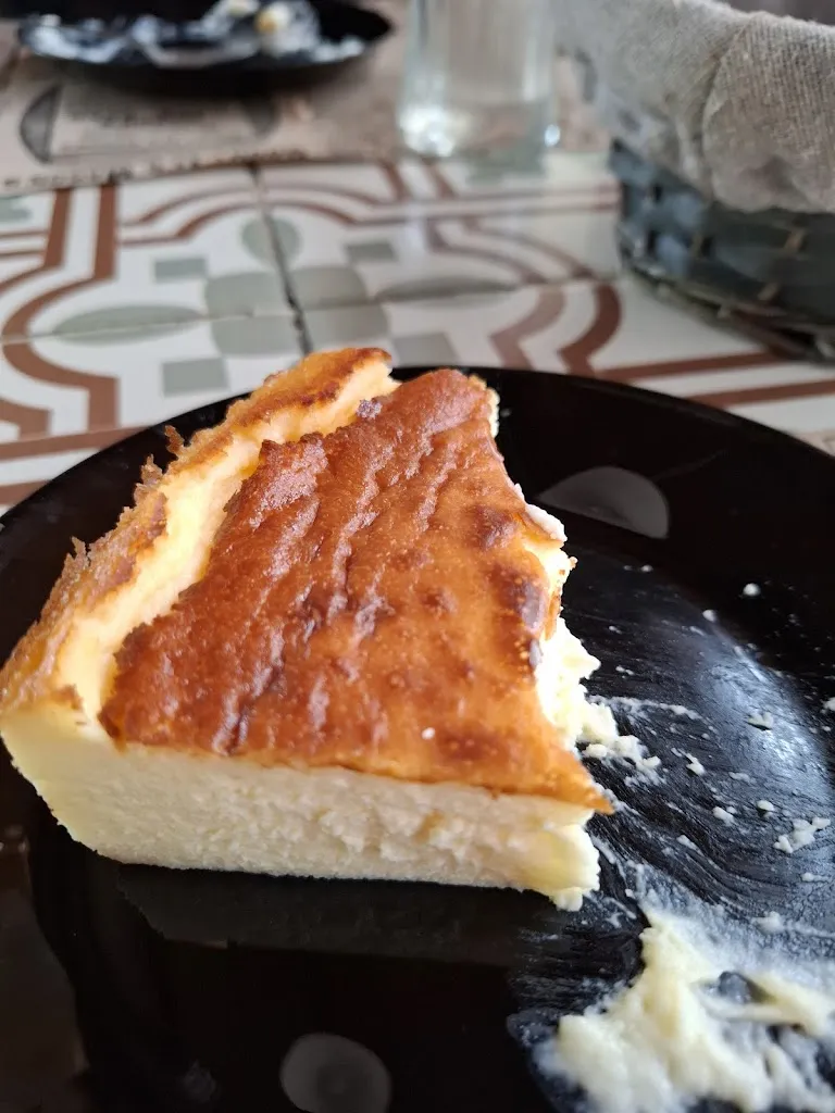 Maite Simón_Bar estación Ambite_Ambite_review