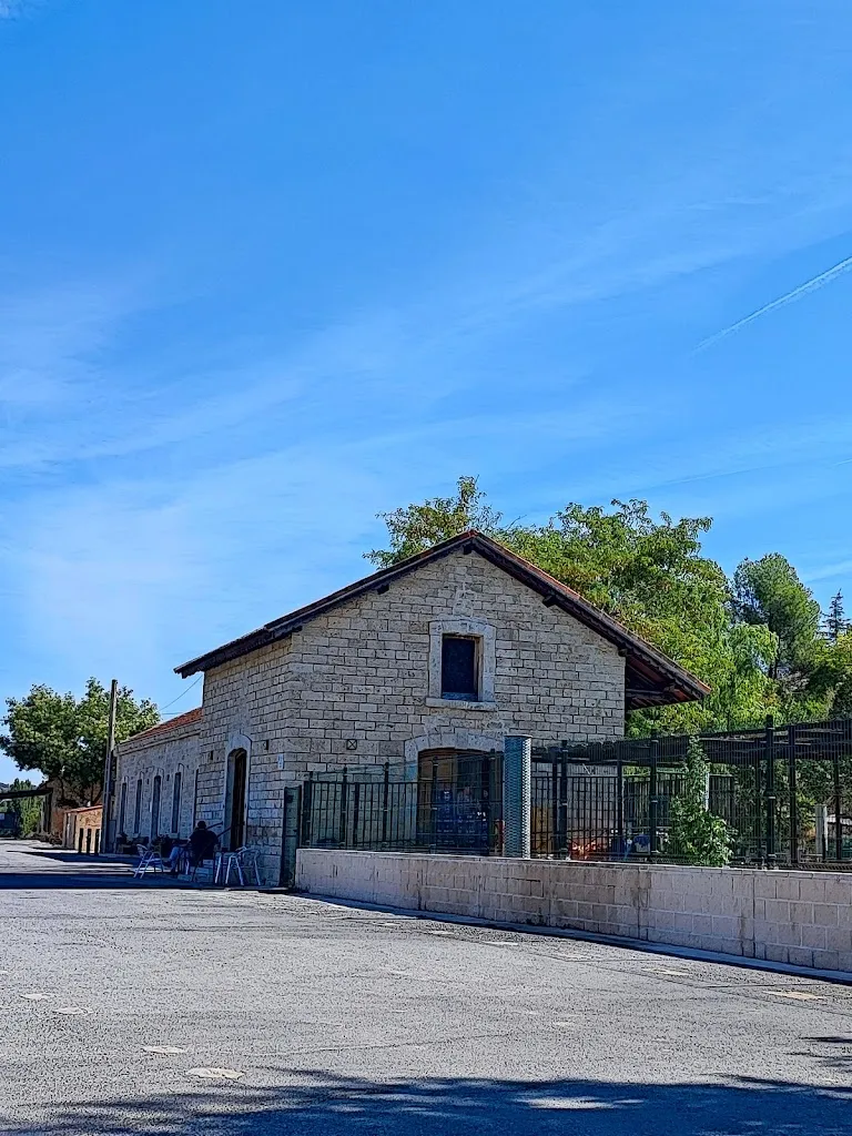 Álex Gutierrez_La Nueva Estación_Ambite_review