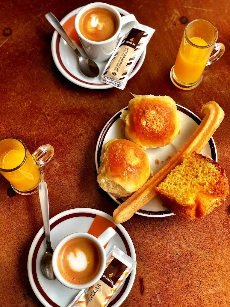 Karen Church_Cornelius Tavern_Viveiro_review