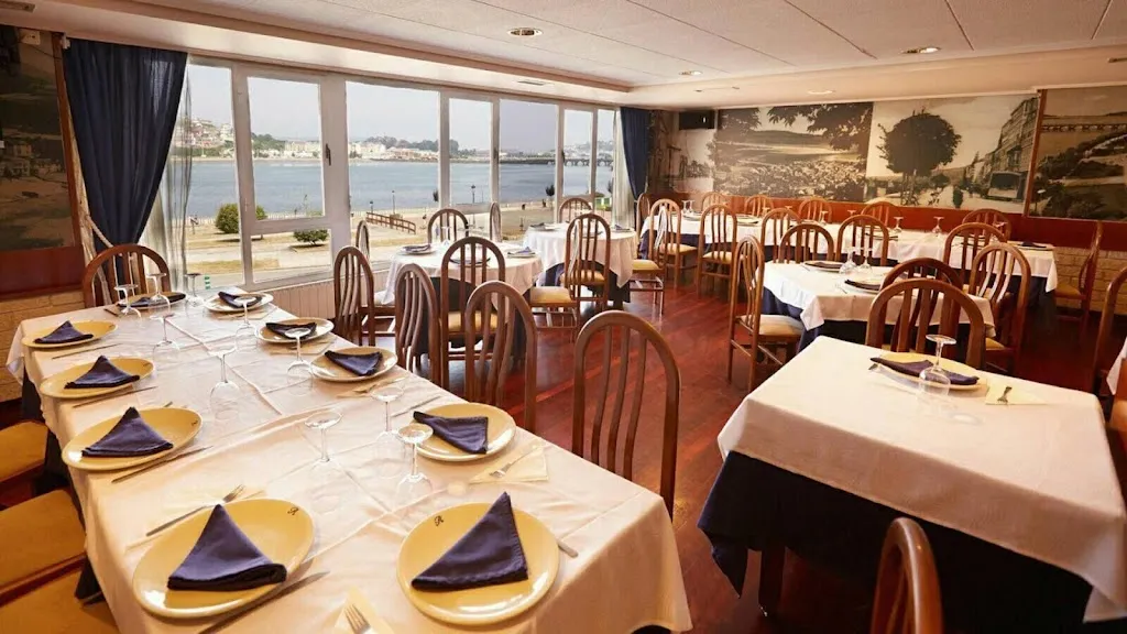 The Estuary Meson Restaurant restaurant in Viveiro