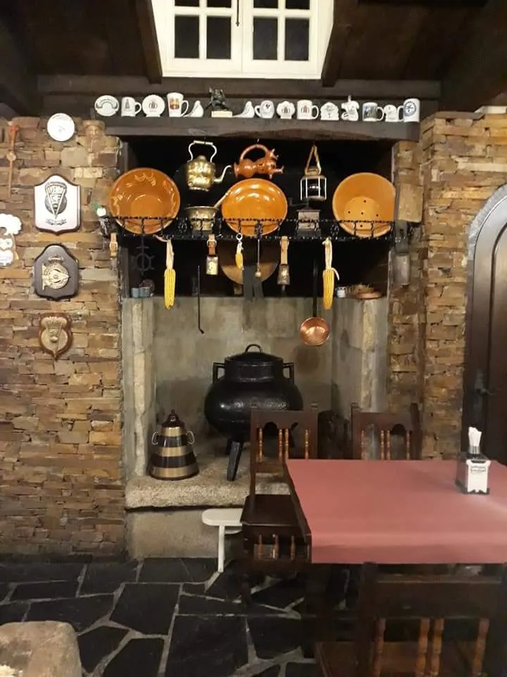 Bodegon os Pios restaurant in Viveiro