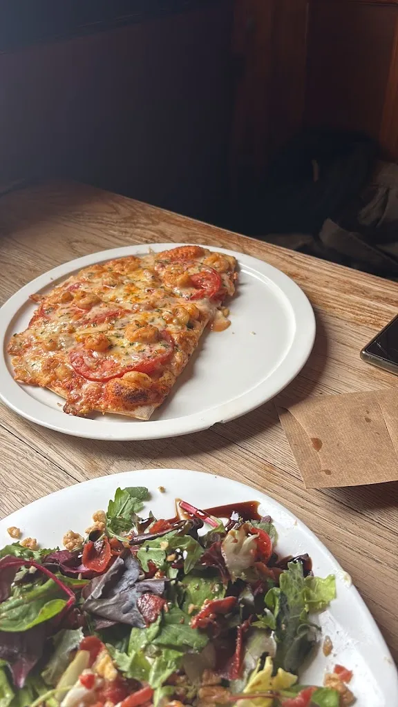 Stephen Snider_Galipizza pizza restaurant_Viveiro_review