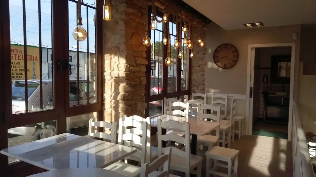 The Tavern Pulpería restaurant in Viveiro