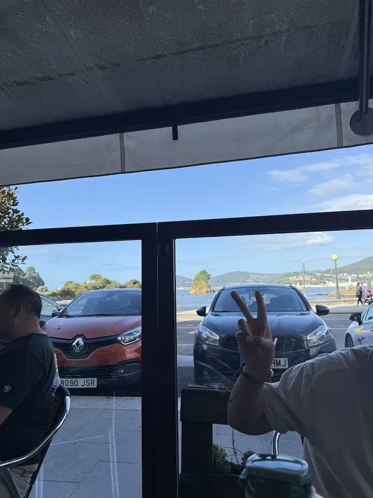 Jose Angel Garcia_Cafetería Mesón K2_Viveiro_review