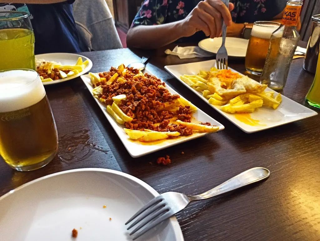 Juan Manuel MARTÍNEZ_Vivarium_Viveiro_review