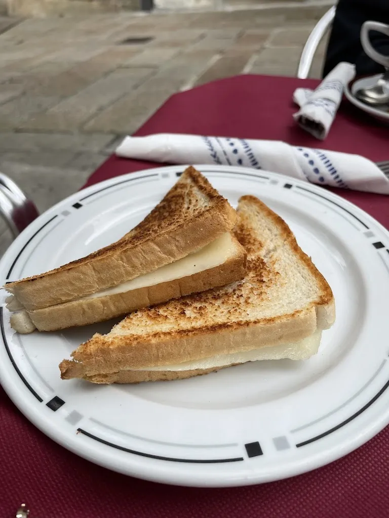 Patrizia Nicole Plaskowski_Restaurante Bar A Praza_Viveiro_review