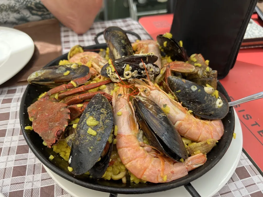 Robert Heath_O Mesón_Viveiro_review