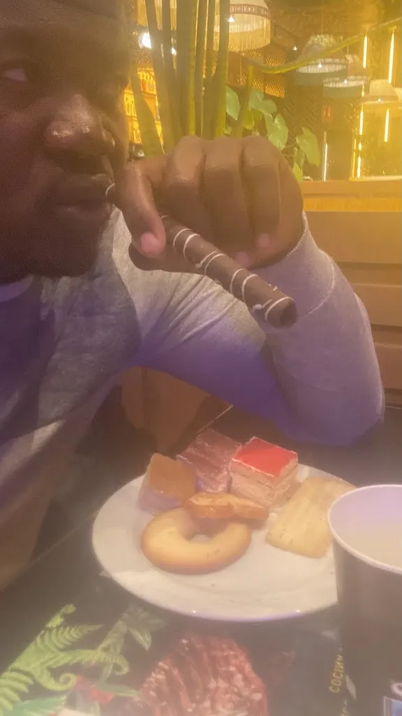 Bráulio Cahombo_Amazonia_Ajalvir_review