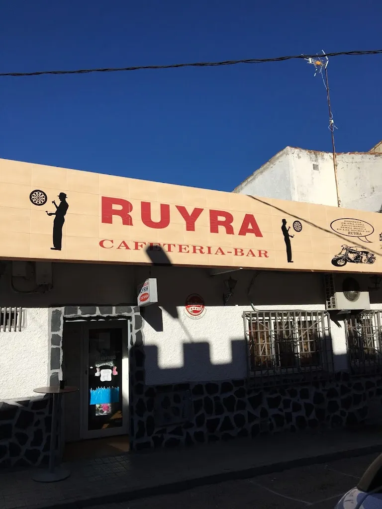 Bar Ruyra  restaurant in Ajalvir
