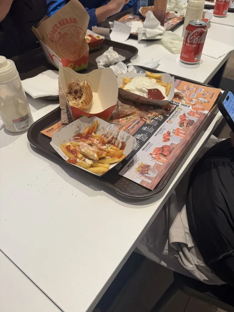 Reda Haddar_Reyna Istanbul Parque Corredor_Ajalvir_review