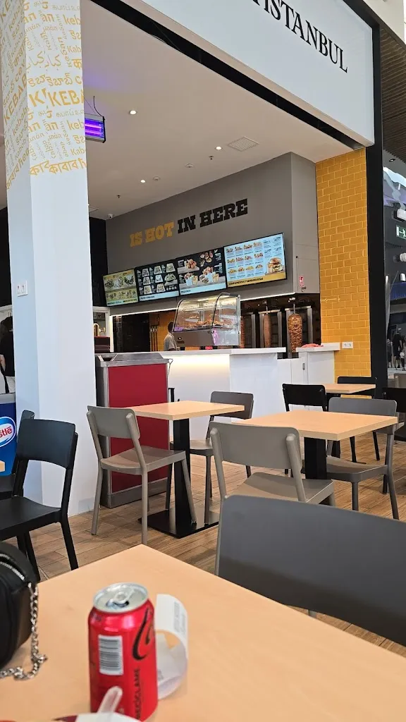 Reyna Istanbul Parque Corredor restaurant in Ajalvir