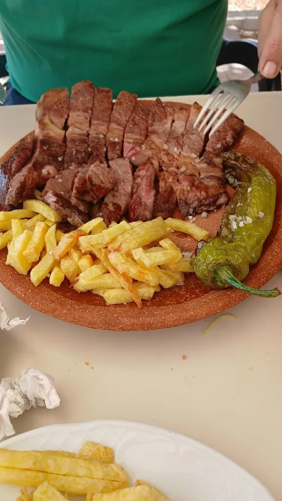 Ramón López_Bar Meson Elathazar_Atazar El_review