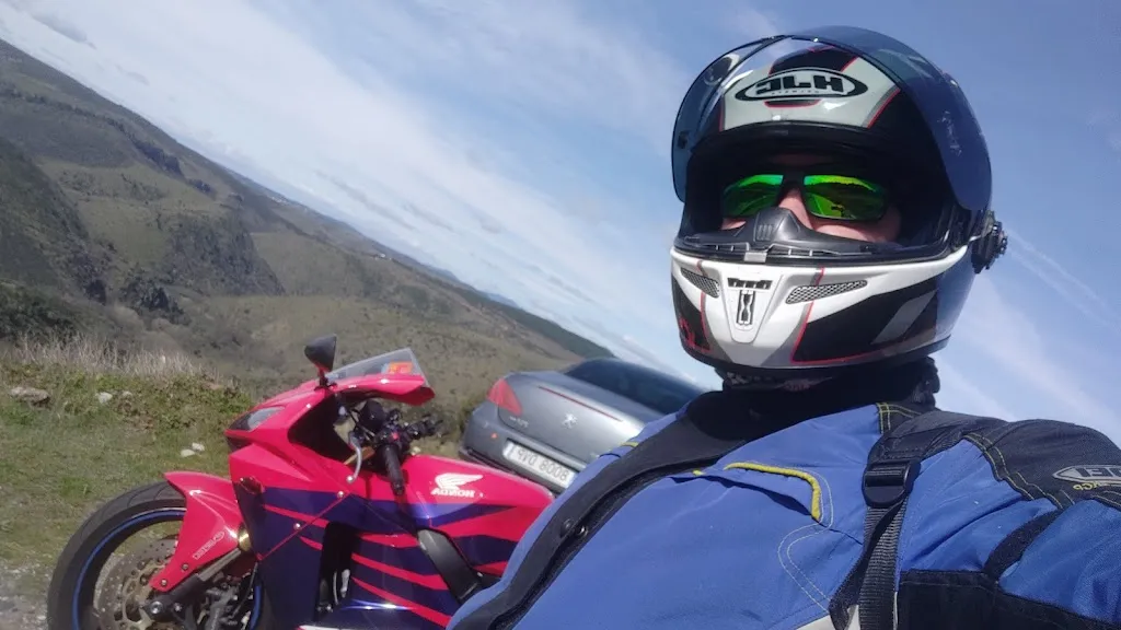 Carlos Martínez Fernández_LOS RISCOS DEL ATAZAR_Atazar El_review