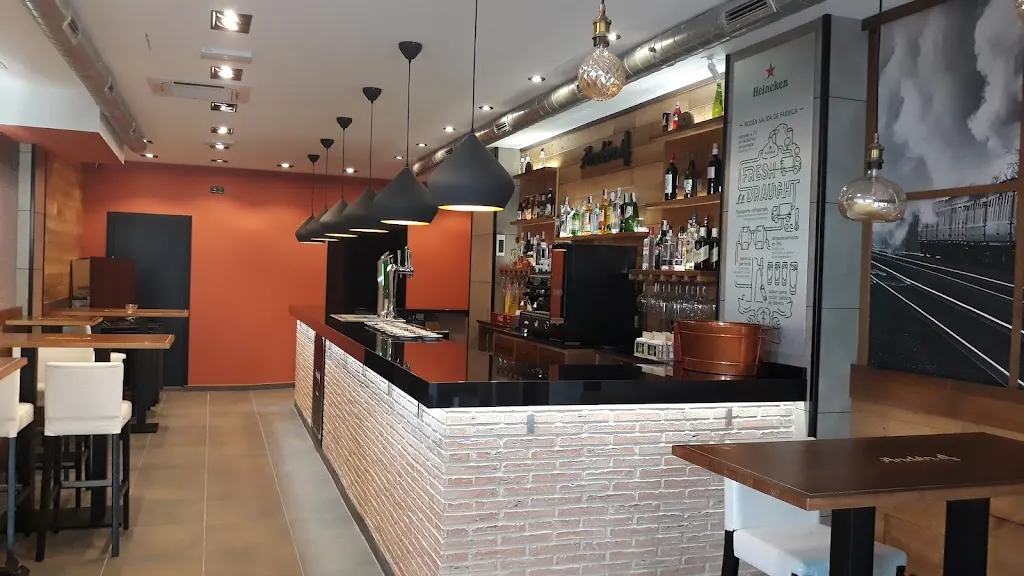 Andén 4 - Restaurante & Cervecería restaurant in Algete