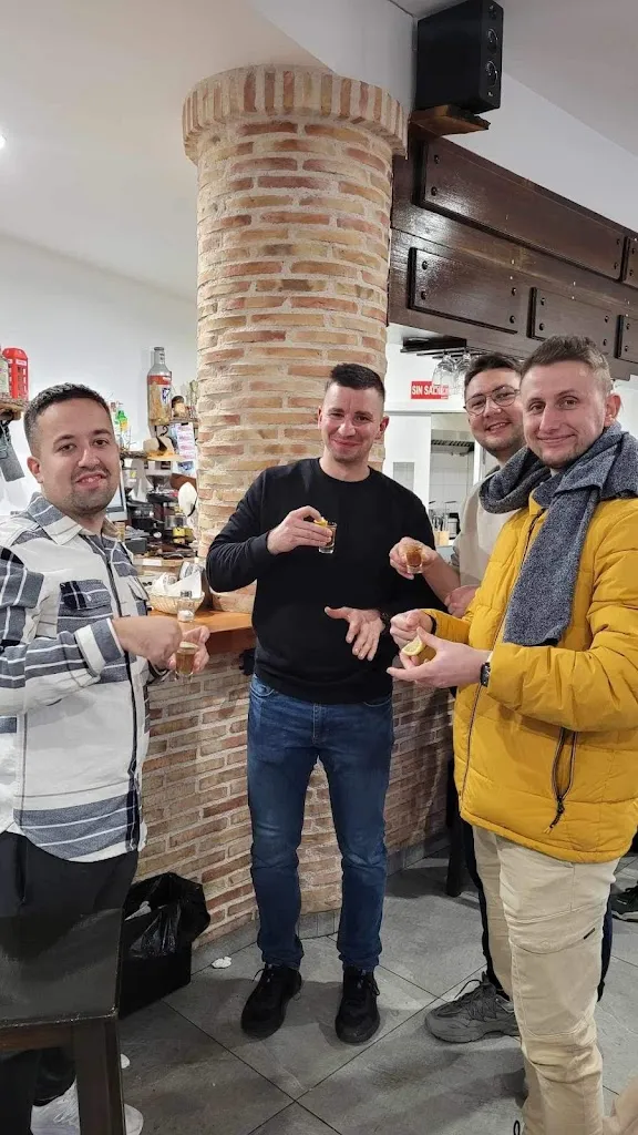 Maciej Stankiewicz_Bar-Restaurante El Pilón_Berrueco El_review