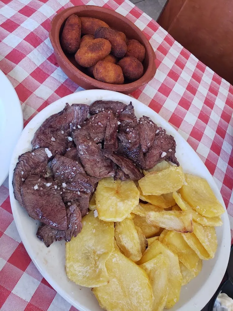 Alvaro Páramo Lara_Bar-Restaurante El Pilón_Berrueco El_review