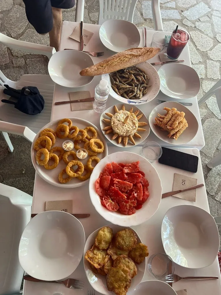 Techinchas restaurante restaurant in Berrueco El