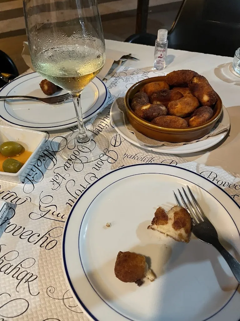 Miguel Angel Rodriguez_Bar Estanco Alí_Berrueco El_review