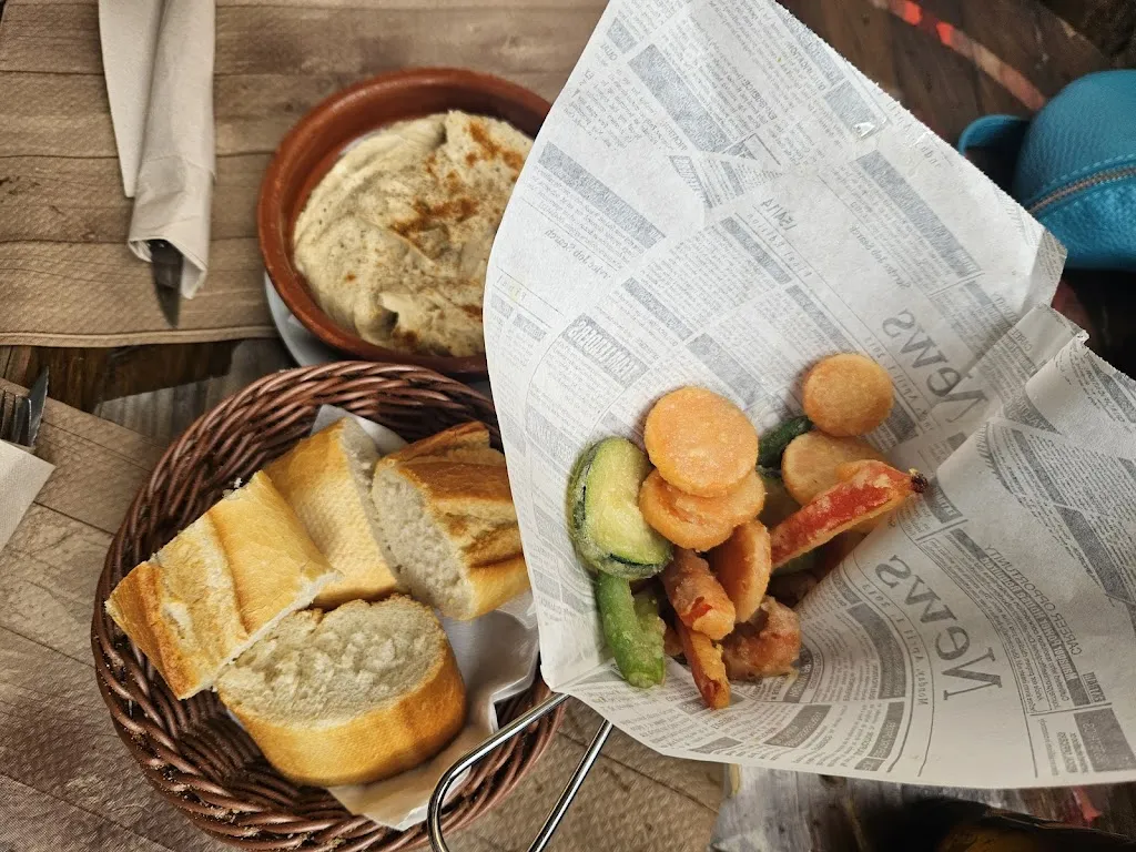 Bar Estanco Alí restaurant in Berrueco El