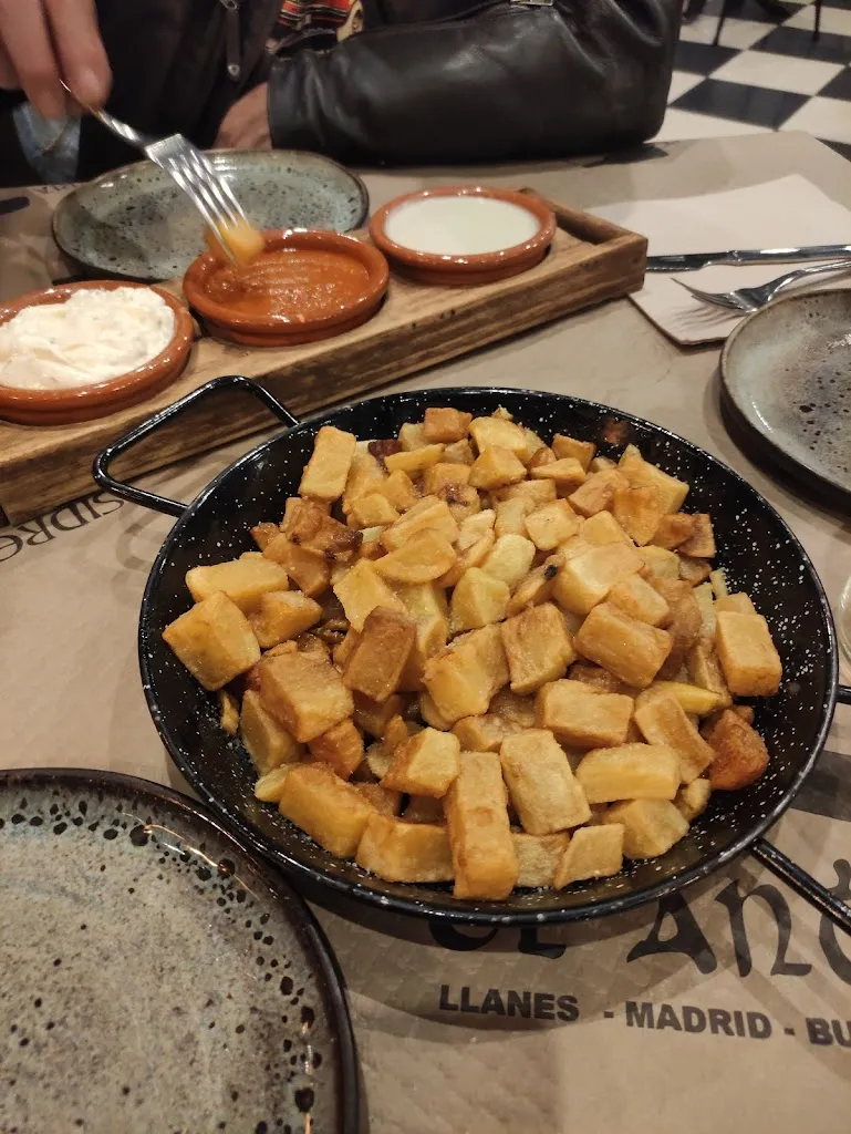 Sascha Manitz_Sidrería El Antoju Boadilla del Monte_Boadilla del Monte_review