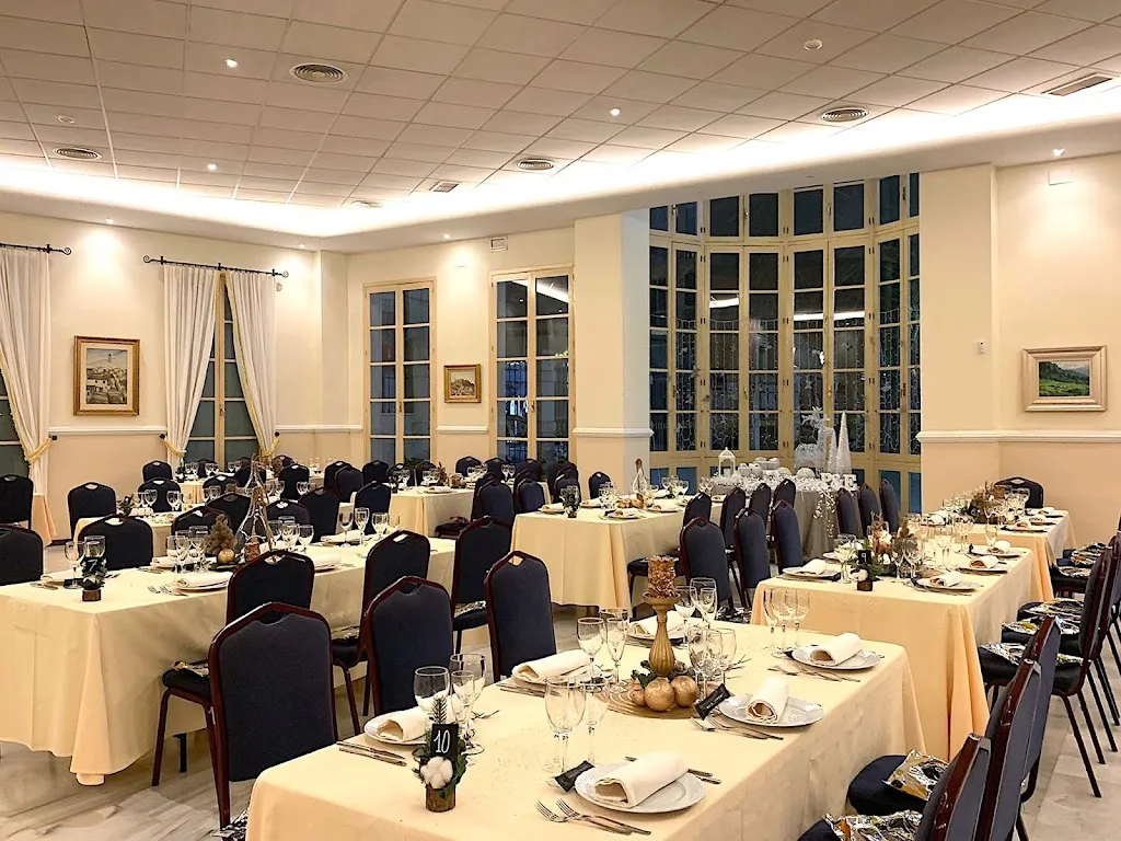 Pilar y Emilia EsenZia_Monóvar/Monòver_slider_image_2