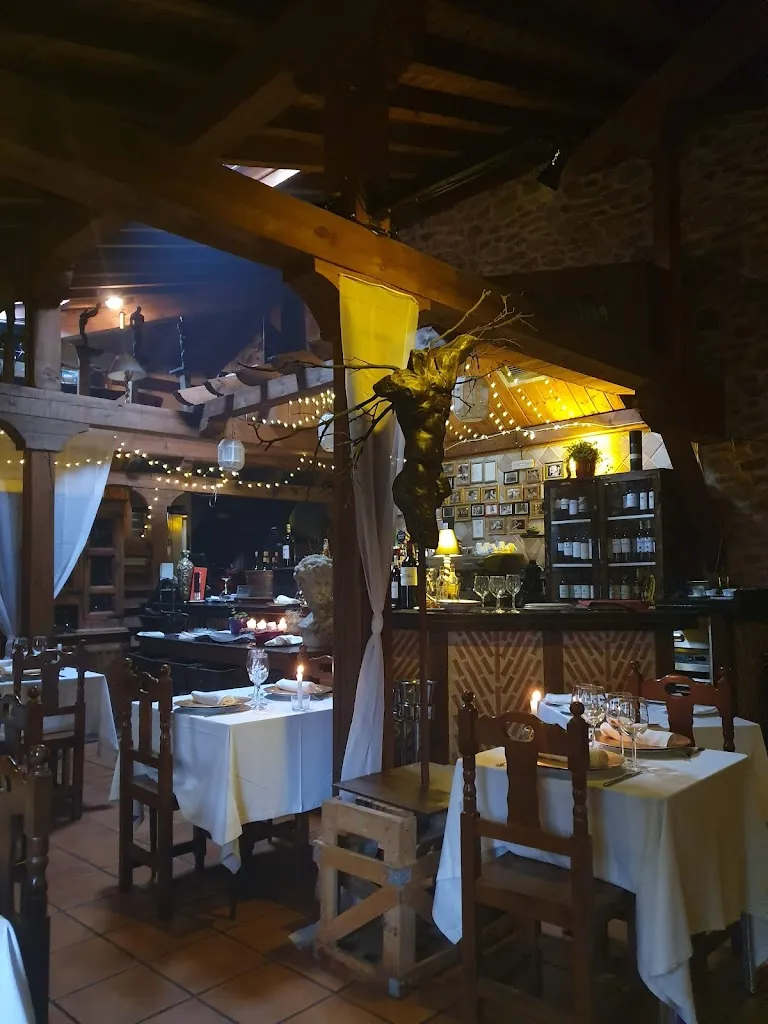 Emma-Louise Duffy_Anade Malgache_Braojos_review