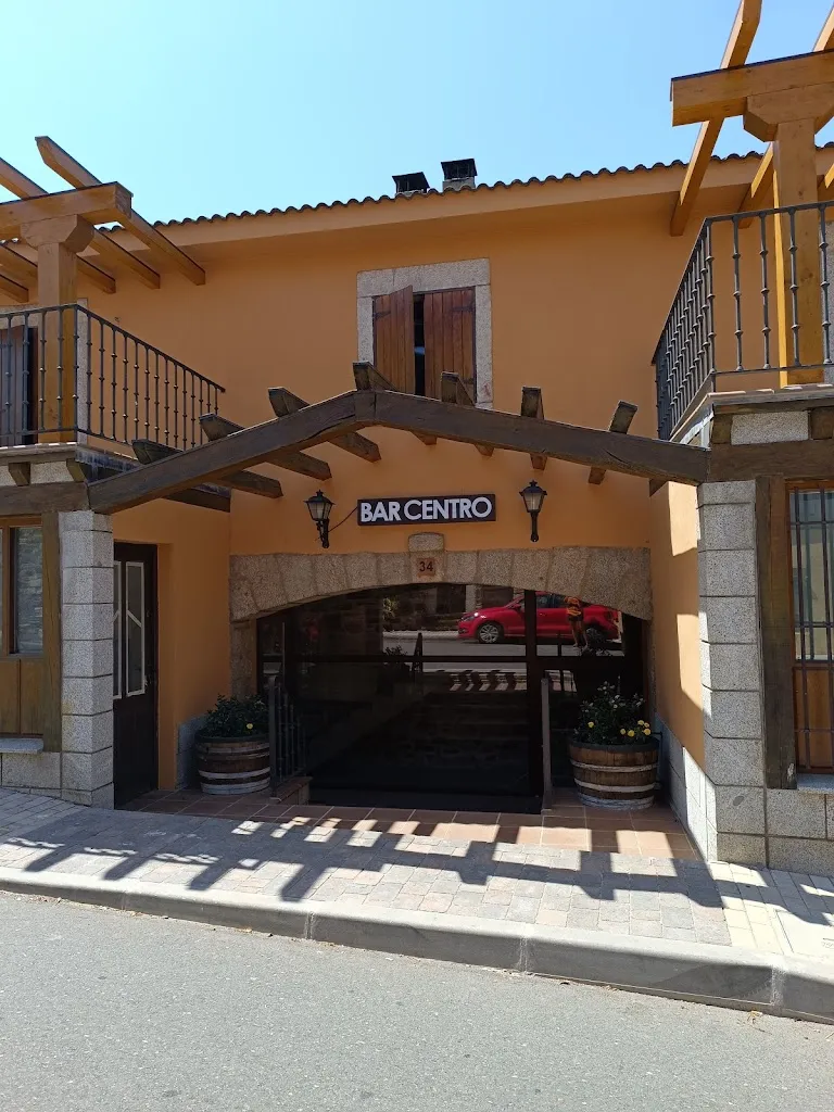 Bar-Alojamiento “Balcón de Berzosa” restaurant in Berzosa del Lozoya