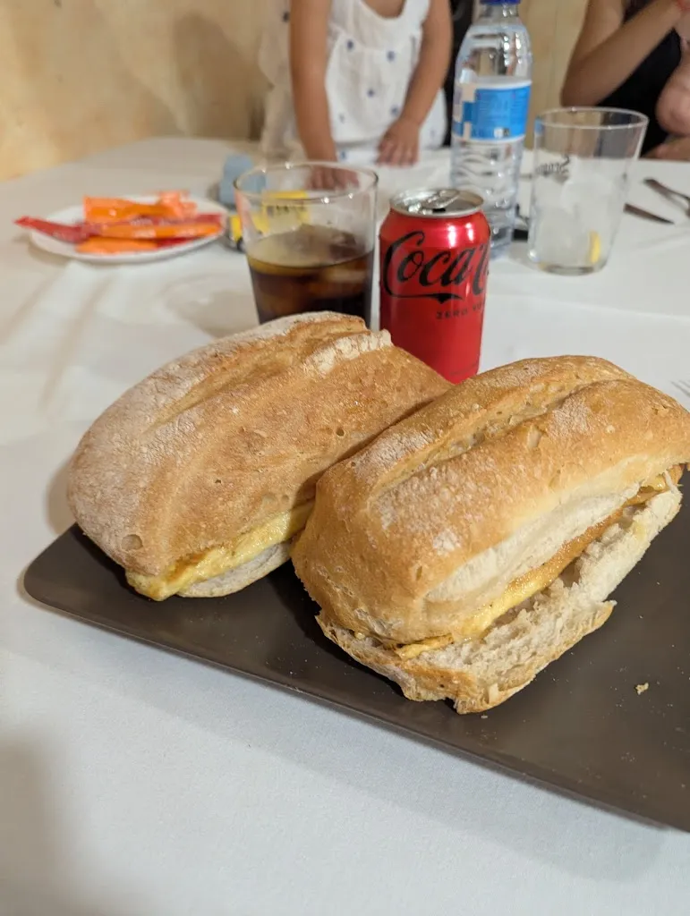 Daniel García_Café Bar Ya Hera Ora_Berzosa del Lozoya_recensione