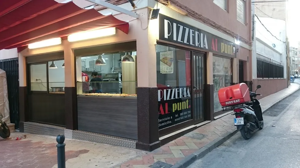 PIZZERÍA AL PUNT. restaurant in Monóvar/Monòver