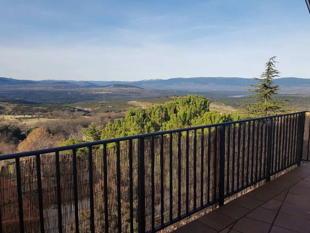 Andrea Torres_El Esguízaro Berzosa Alojamientos Rurales_Berzosa del Lozoya_review