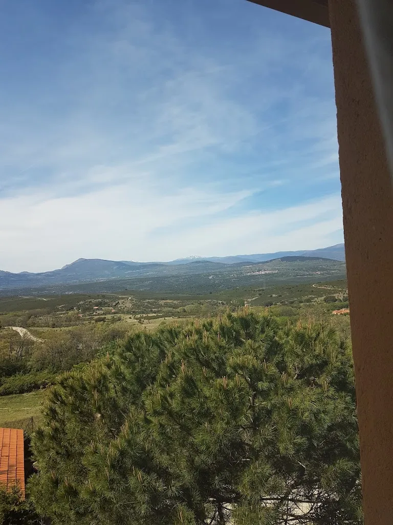 El Esguízaro Berzosa Alojamientos Rurales_Berzosa del Lozoya_slider_image_2