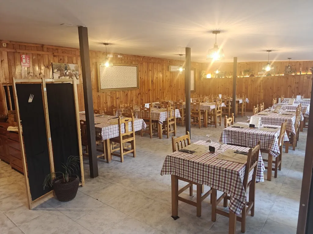 Restaurante La Plaza del Olivo_Berzosa del Lozoya_slider_image_1