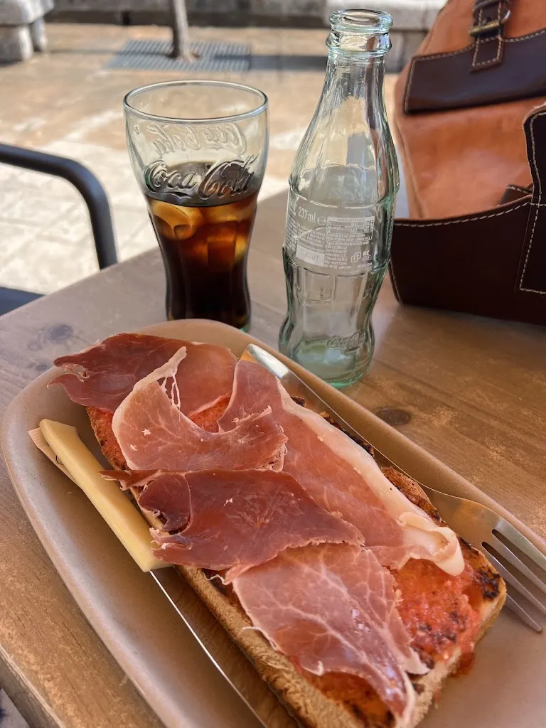 Begoña Hernández Millán_MESON SERRANO_Berzosa del Lozoya_review