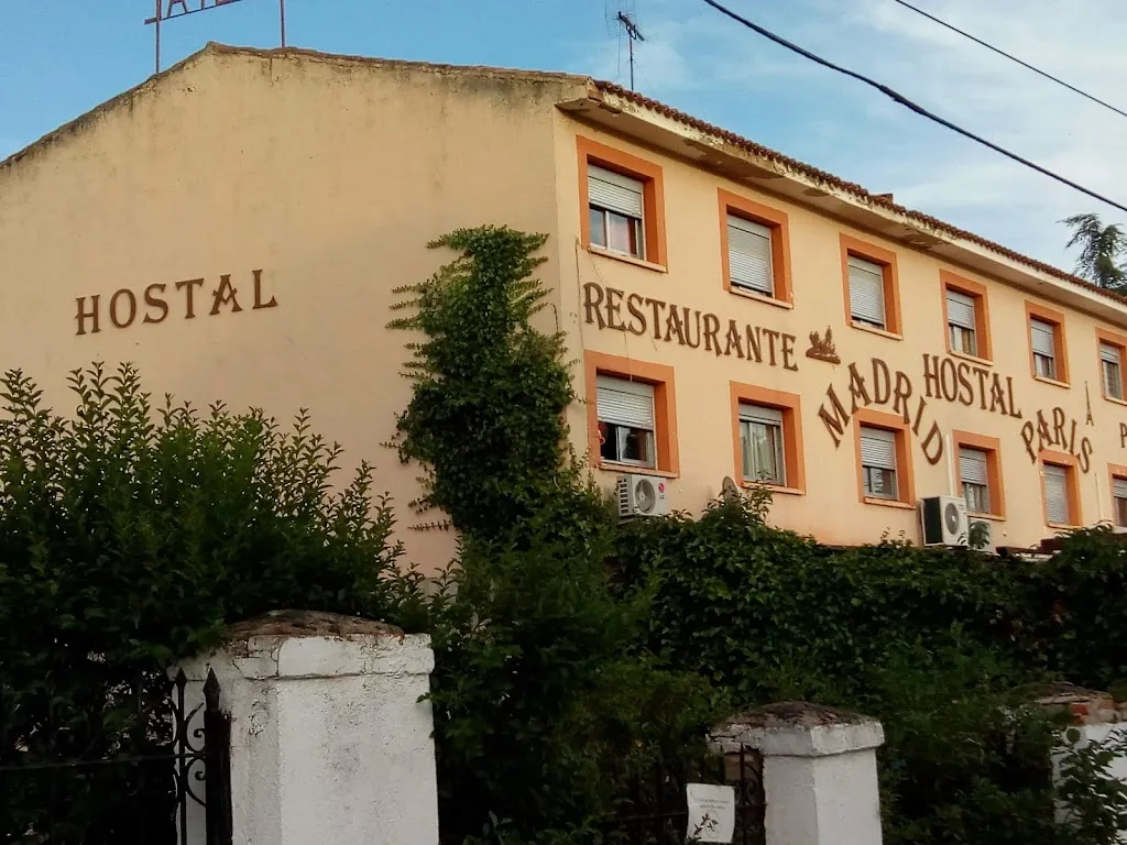 Hostal Restaurante Madrid París_Buitrago del Lozoya_slider_image_1